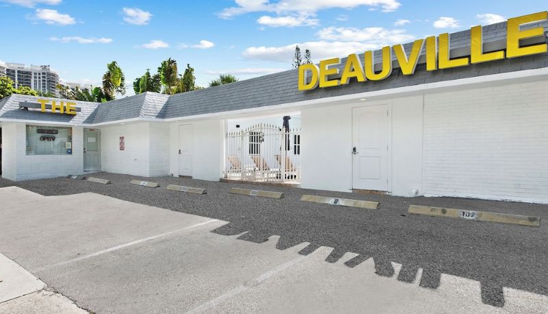Info - The Hotel Deauville