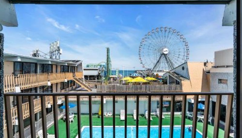 Info - Aztec Ocean Resort
