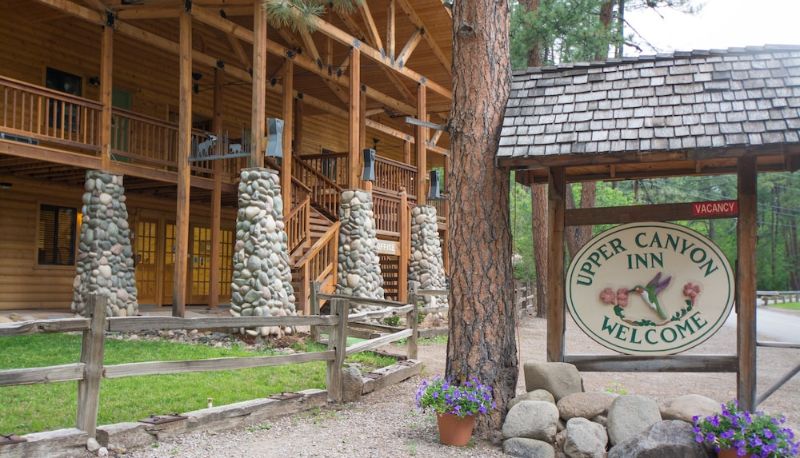 Info - Upper Canyon Inn & Cabins