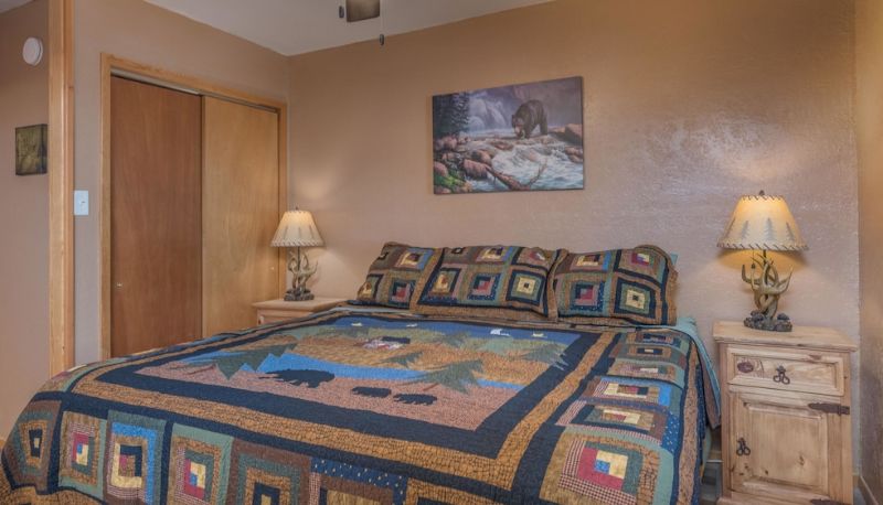 Standardzimmer - Upper Canyon Inn & Cabins