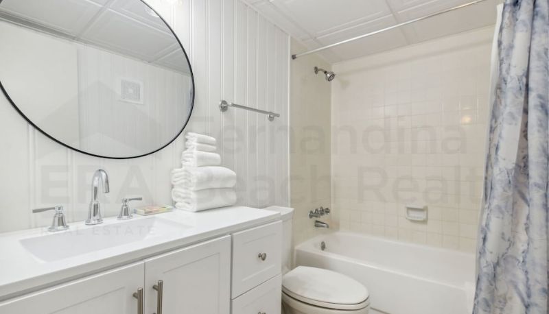 Apartment - Easy Acces to the Pool and Private Walkway to the Beach by RedAwning Ocean View Condo
