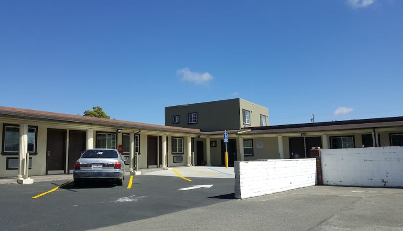 Información - Fortuna Redwood Inn