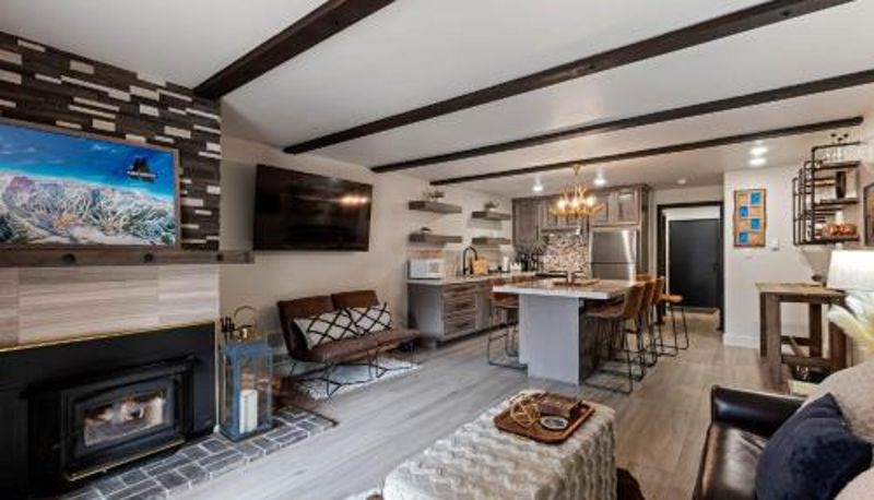 Bilgi - Luxurious 2 Bedroom Base Camp Condo - Steps from Kirkwood Village condo