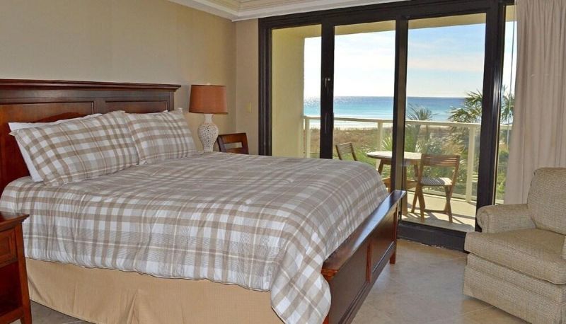 Standard room - Beachside II 4213 by RedAwning