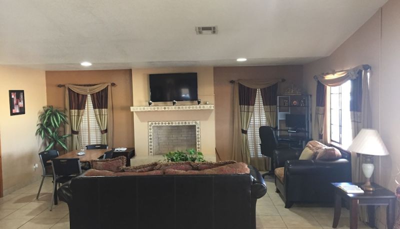 Hall - Royal Inn Pearsall