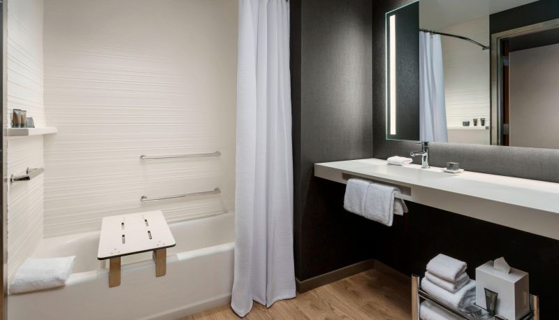 Zimmer - AC Hotels by Marriott Chapel Hill Downtown
