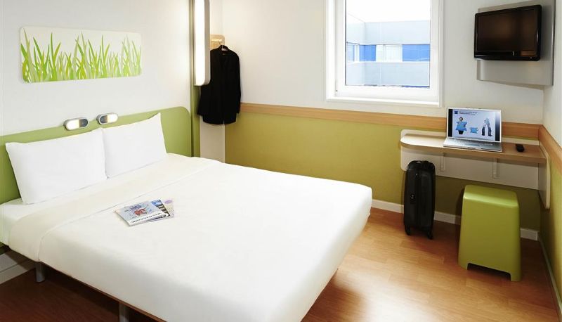 Habitación - ibis budget Courbevoie Paris la Défense 1