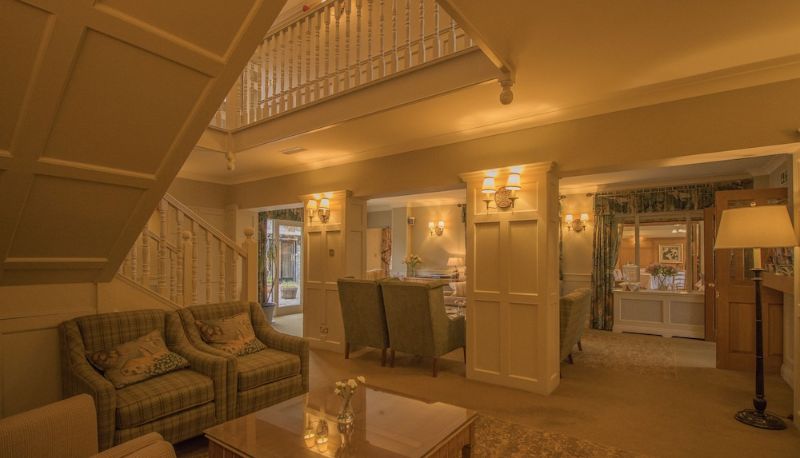 Hall - Cragwood Country House Hotel