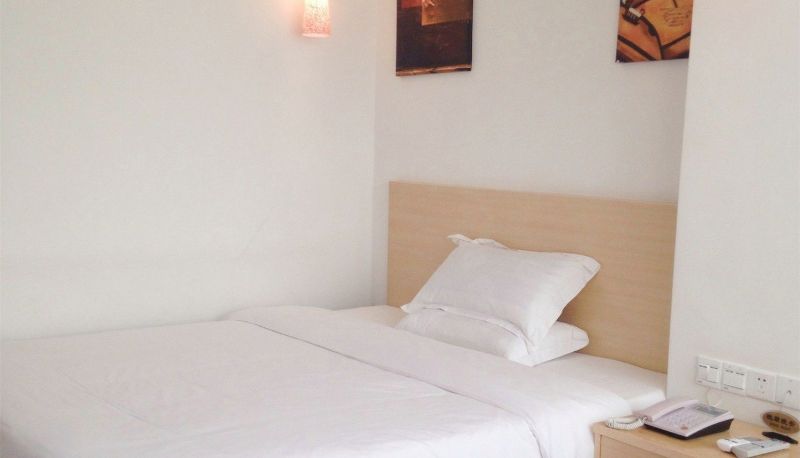 Room - Shangkeyou Express Hotel (Longchuan Dongfeng Road Branch) Chinese only