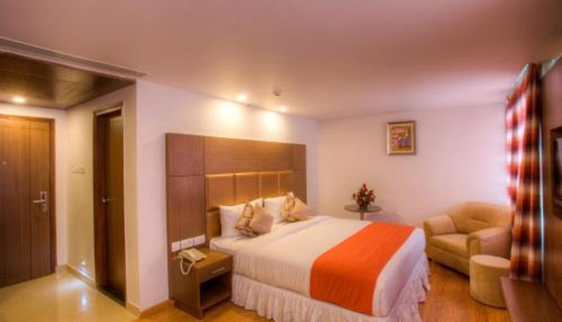 Información - The Atrium Boutique Hotel