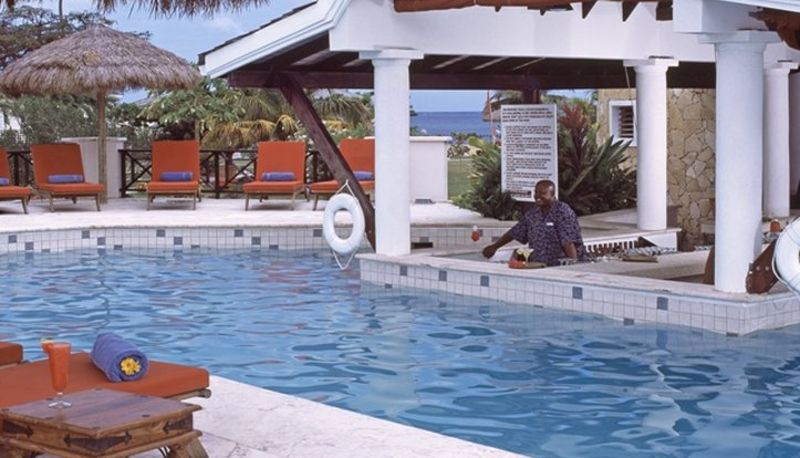 Piscina - COYABA BEACH RESORT
