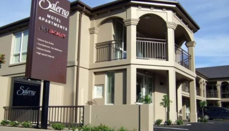 インフォメーションセンター - Salerno Motel Apartments