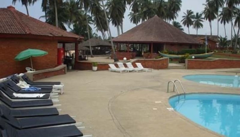 Basen - Coconut Grove Beach Resort