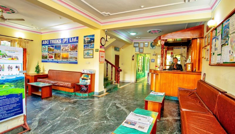 Hall - Hotel Grand Holiday