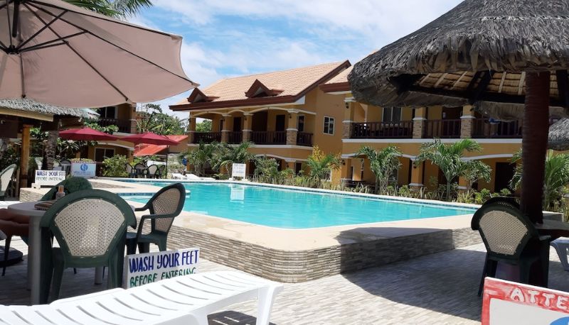 Pool - Slam's Garden Dive Resort