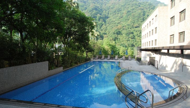 Piscina - The Great Roots Forestry SPA Resort