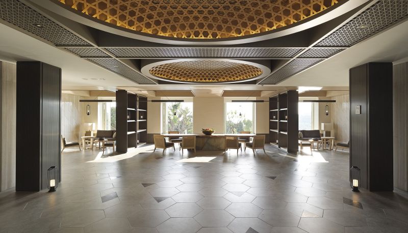 Lobby - Gloria Manor