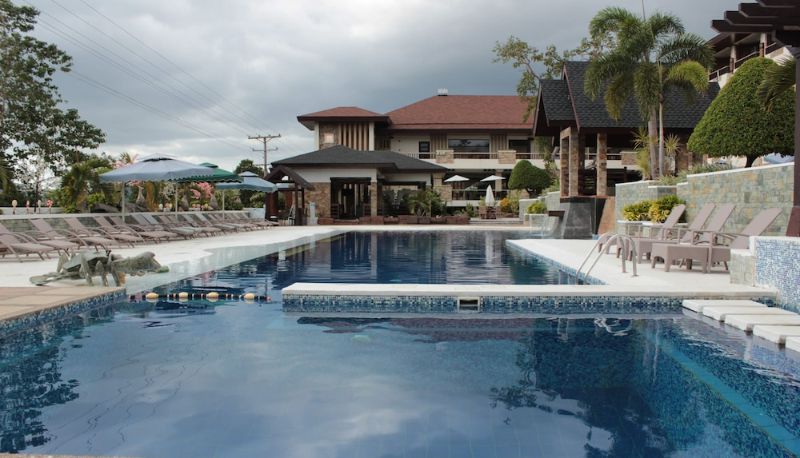 Havuz - Coron Westown Resort