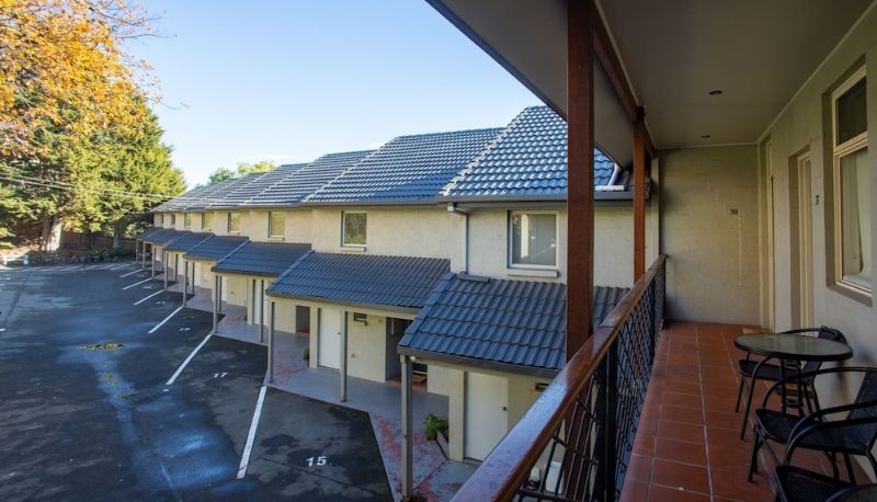 Zewnętrzna część hotelu - Elphin Motel & Serviced Apartments