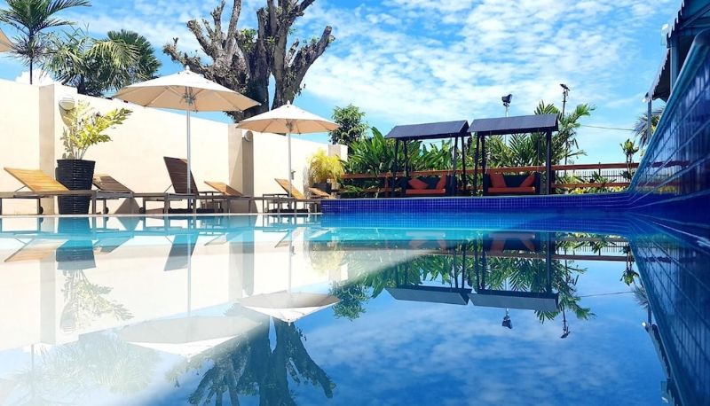 Piscina - Gazelle International Hotel