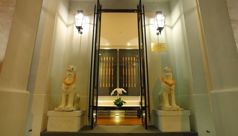 Bilgi - 99 The Gallery Hotel