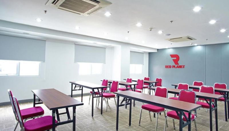 Meetingzimmer - Red Planet Palembang