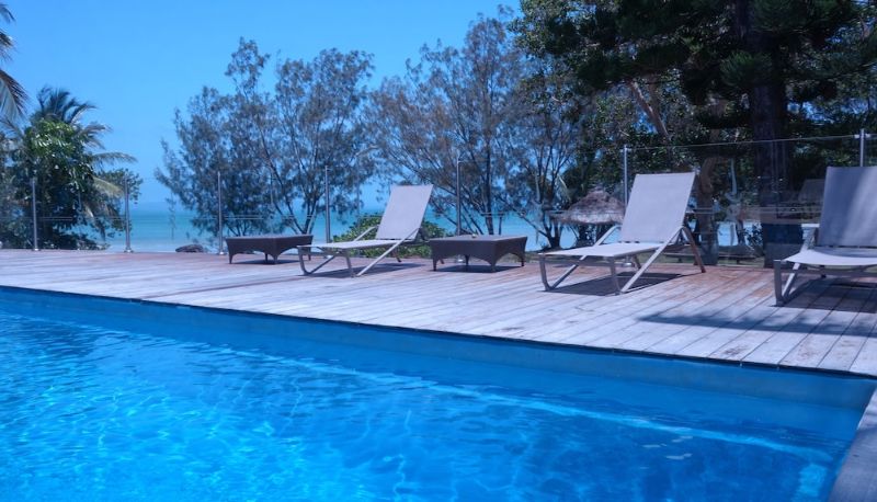 Piscina - Malabou Beach Hotel