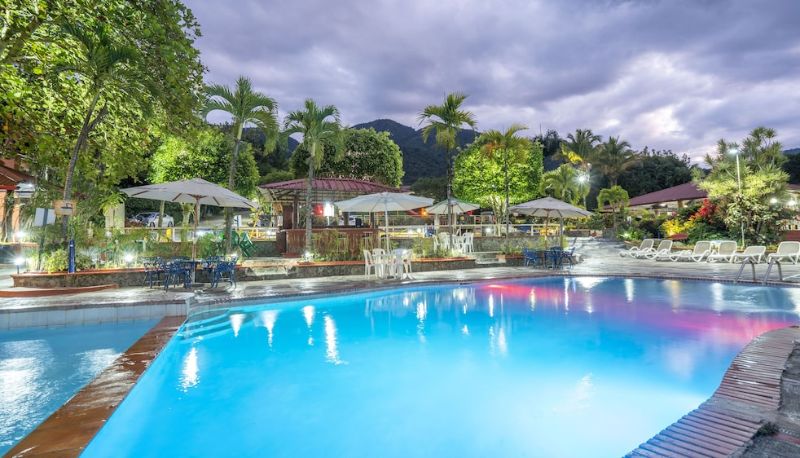 Basen - Jarabacoa River Club