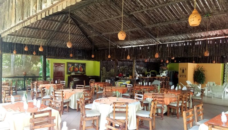 Restauracja - Jarabacoa River Club