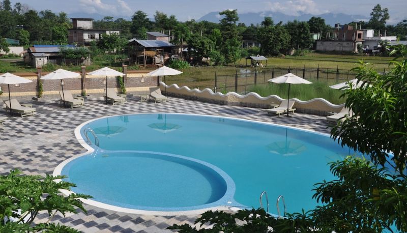 Piscina - Green Park Chitwan