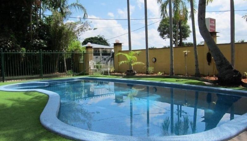 Havuz - Paravista Motel