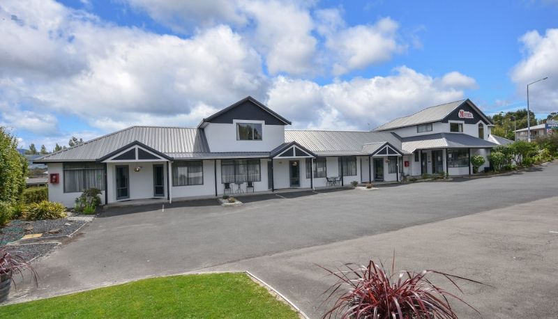 Info - Bonnie Knights Motel