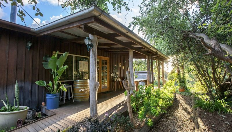 Info - Wisteria Cottage and Cabins