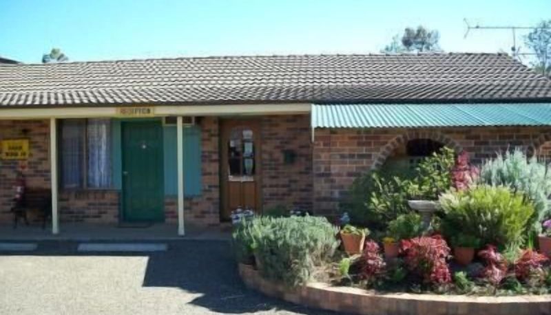 Info - Denman Motor Inn