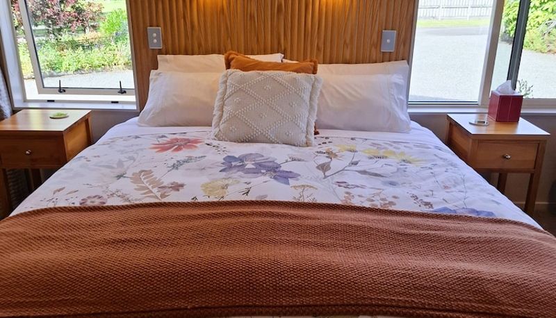 Daire - Blue Ridge Studios and Bed & Breakfast