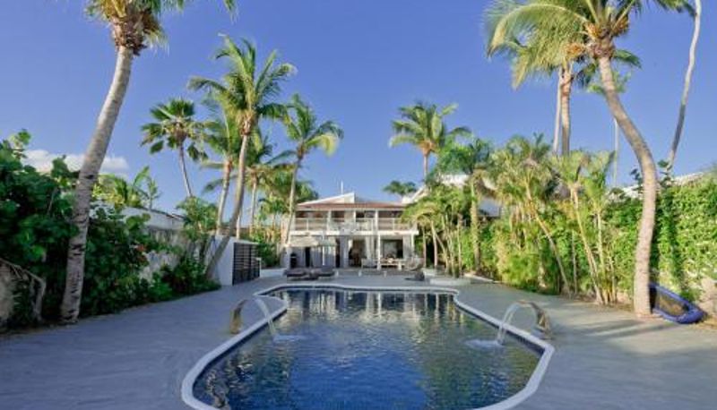 Piscina - TRACADERO Beach Club & Holidays Rentals