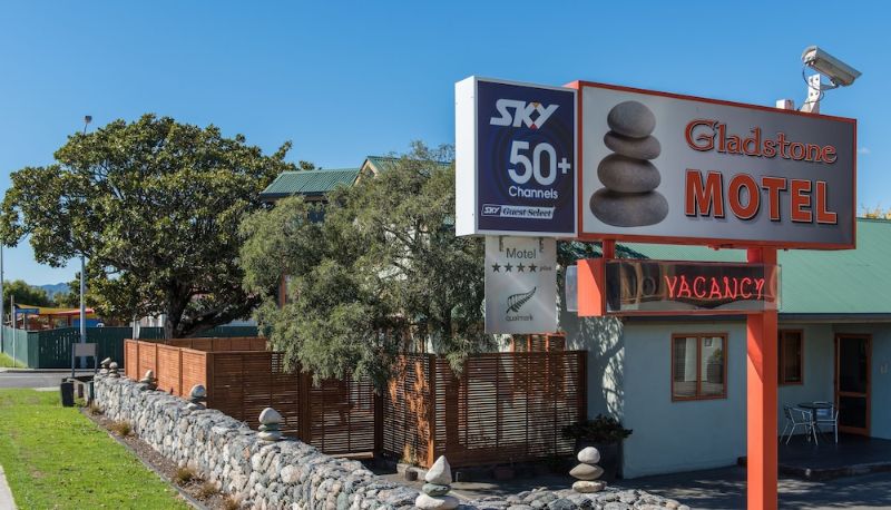 Bilgi - Gladstone Motel Nelson