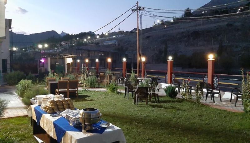 Garten - Zojila Residency