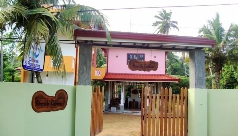 Info - Riverside Cabanas