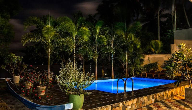 Piscine - Riverbank Bentota