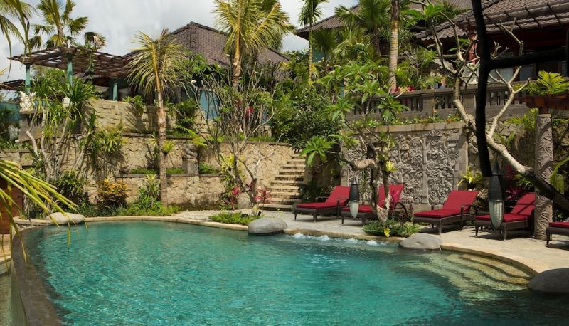 Piscina - Dwaraka The Royal Villas