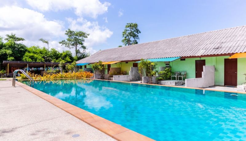 Pool - OYO 1010 Diamond Home Resort