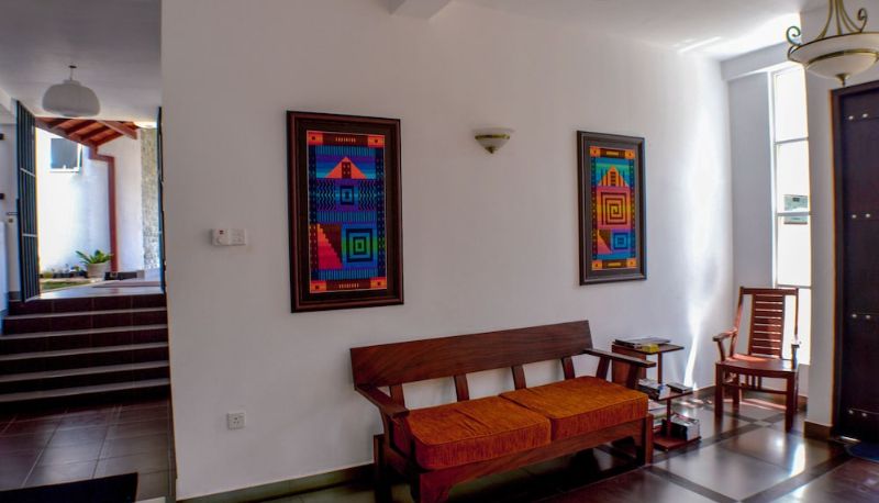Salón - Villa Baywatch Rumassala