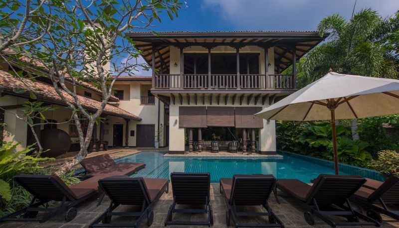 Piscina - Sergeant House