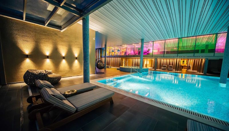 Basen - Maestral Resort & Casino