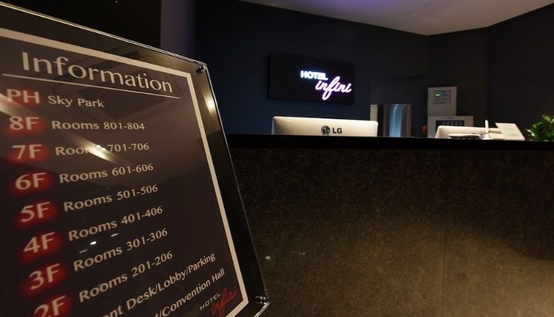 Recepción - Hotel Infini