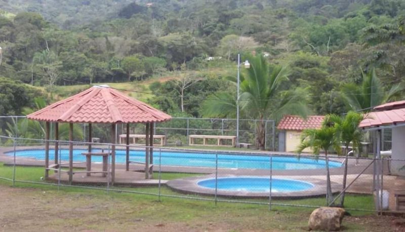 Piscina - Rancho Montezumo
