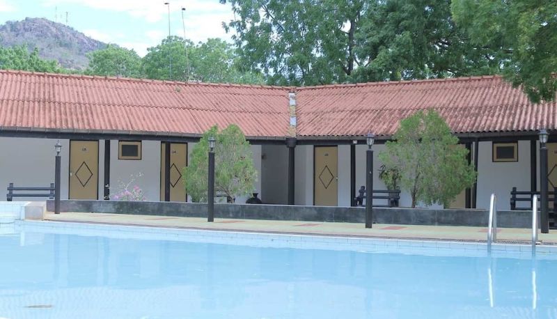 Piscine - Jayasinghe Holiday Resort