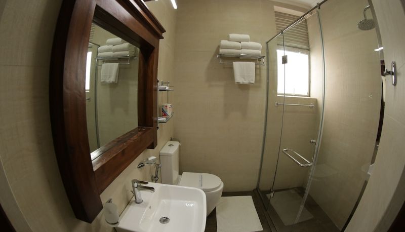 Bathroom - The Royal Mall Kandy