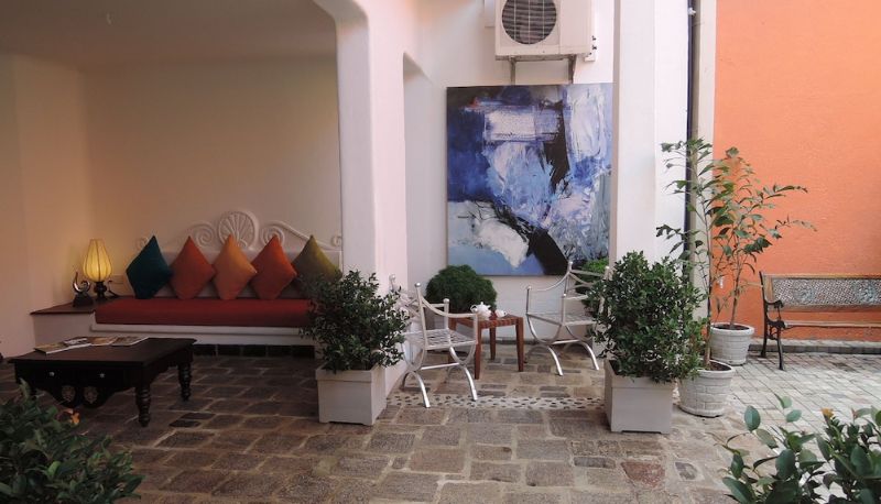 Salón - Anugaa In The City